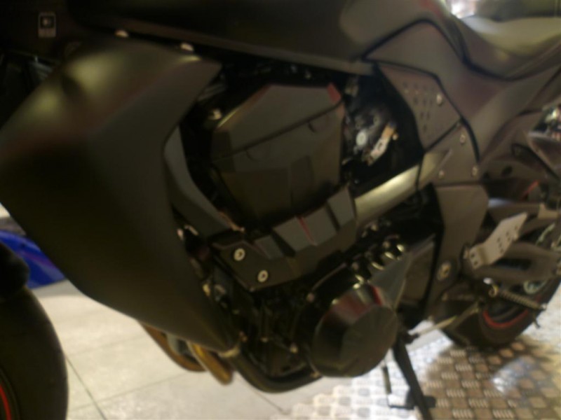 KAWASAKI Z 750 R 2011 NOIR MAT OCCASION GUICHARD MOTO MONTPELLIER HERAULT 34