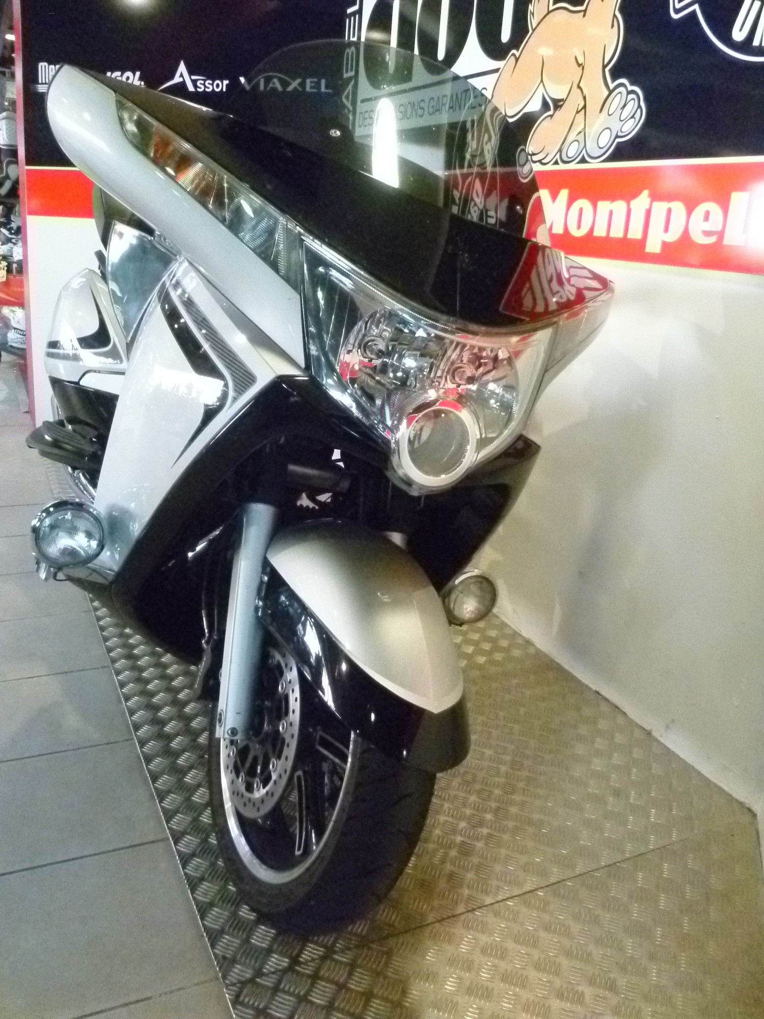 VICTORY VISION TOUR 2011 GRISE OCCASION