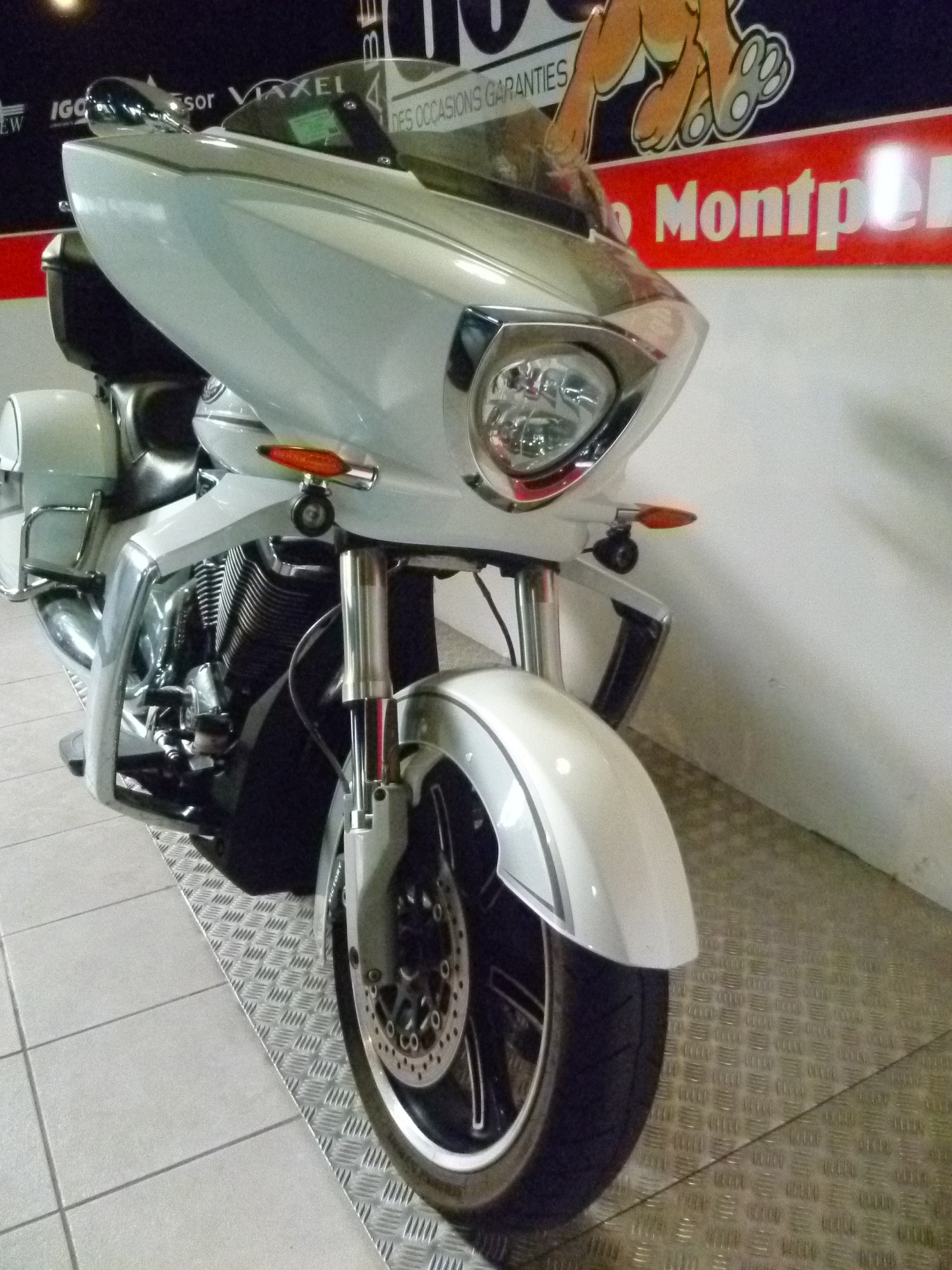 VICTORY CROSS COUNTRY BLANCHE OCCASION