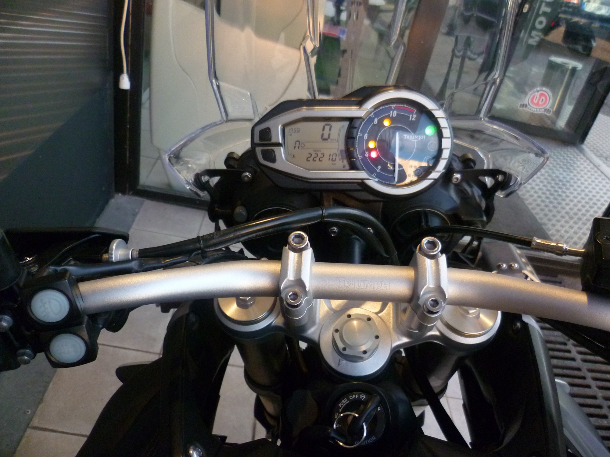 TRIUMPH 800 TIGER XC ABS 2011 OCCASION