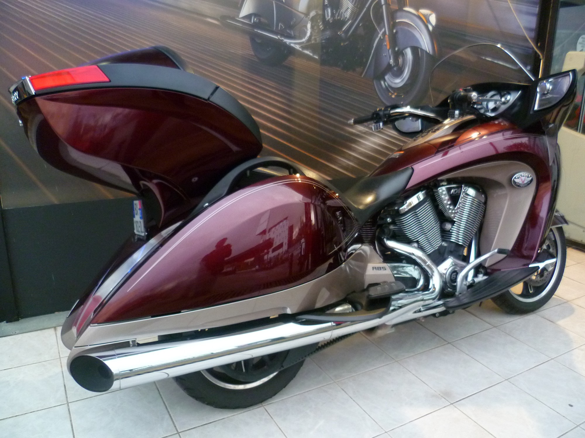 VICTORY 1731 VISION TOUR 2011 OCCASION