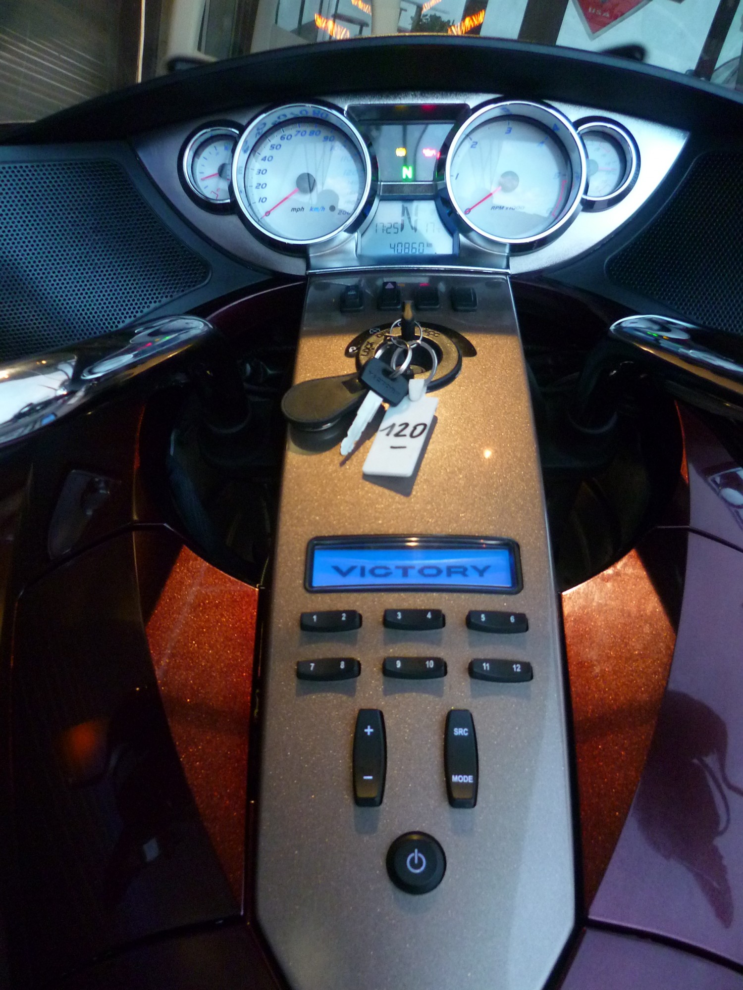 VICTORY 1731 VISION TOUR 2011 OCCASION