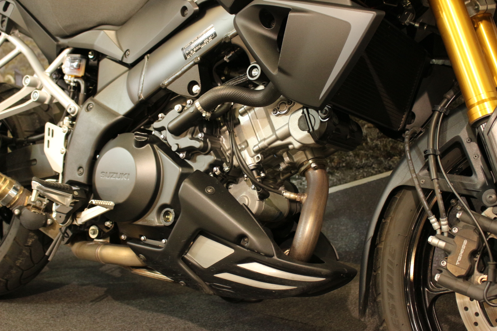 SUZUKI 1000 VSTROM BLANC 2014 OCCASION