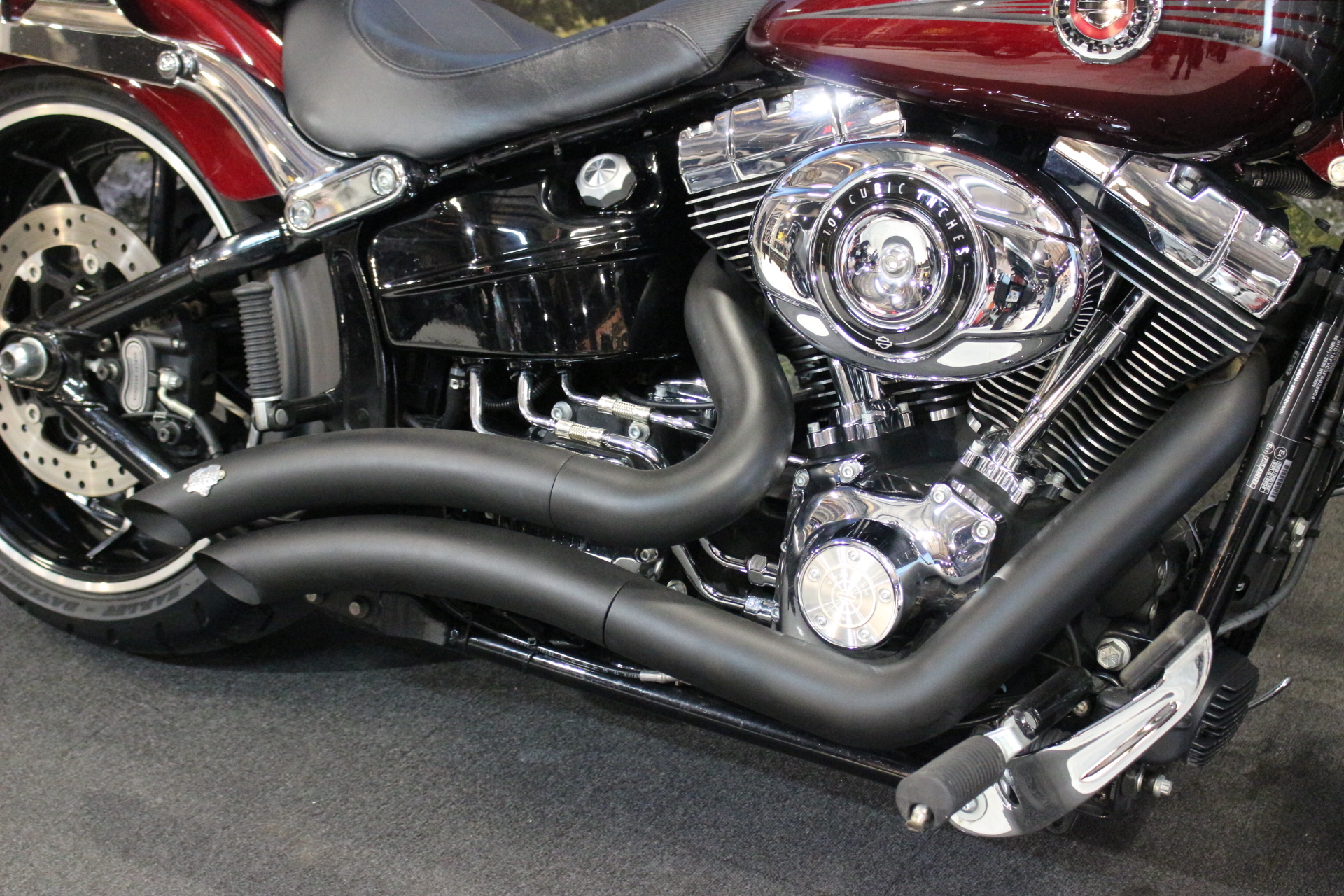 HARLEY DAVDSON FXS 1690 BREAKOUT ROUGE 2015 OCCASION