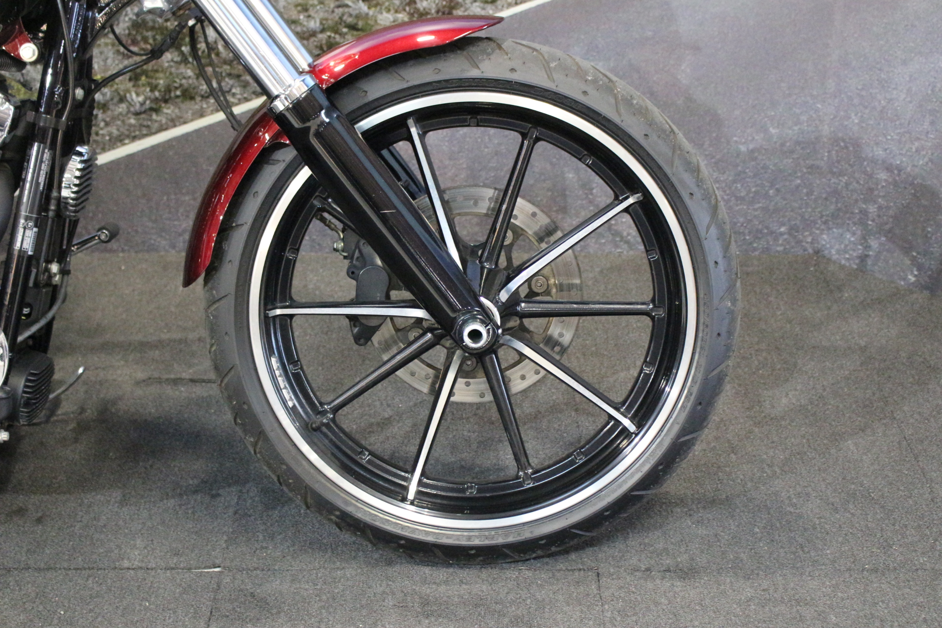 HARLEY DAVDSON FXS 1690 BREAKOUT ROUGE 2015 OCCASION