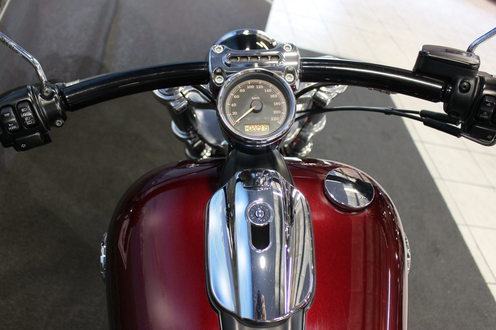 HARLEY DAVDSON FXS 1690 BREAKOUT ROUGE 2015 OCCASION