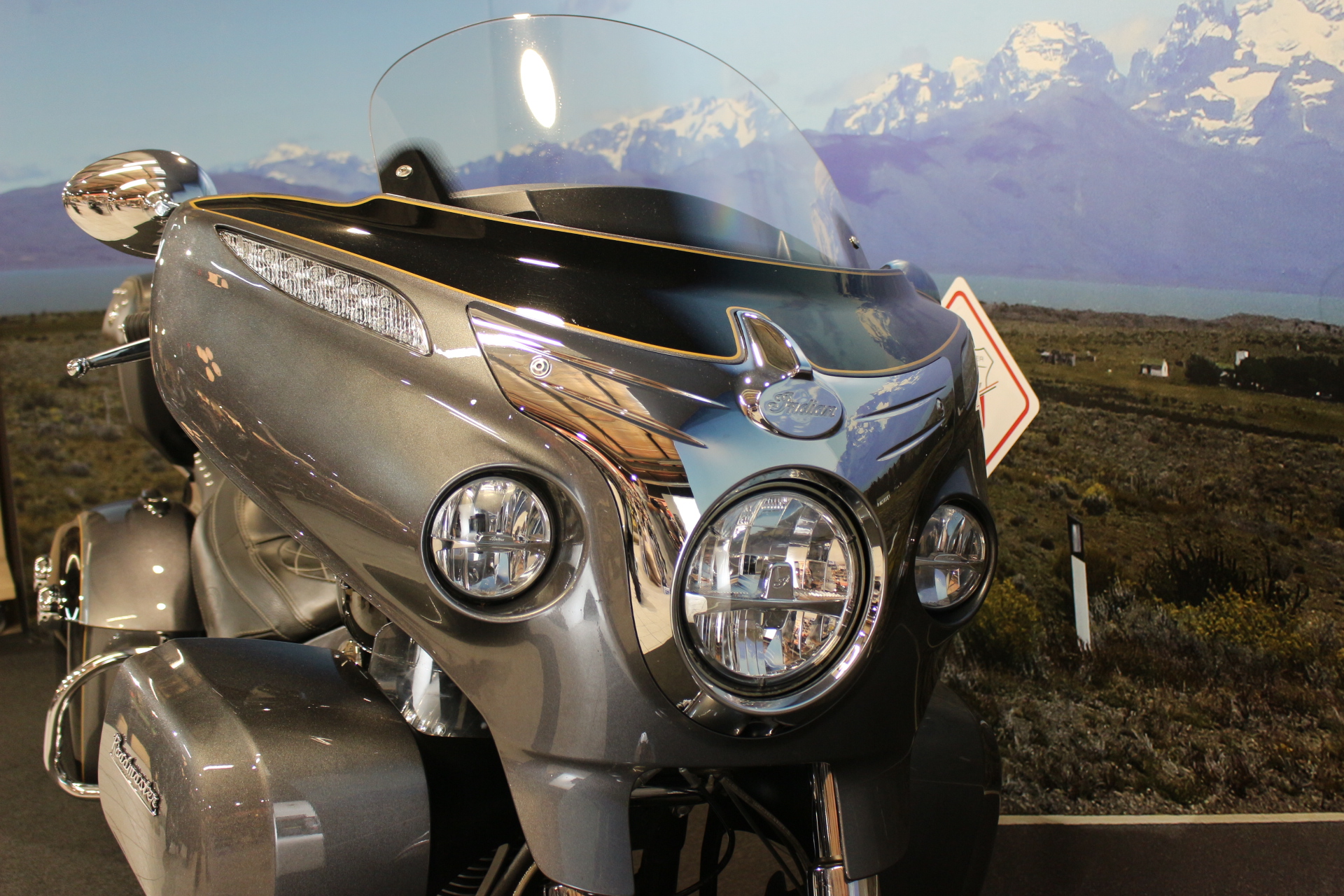 INDIAN ROADMASTER GRISE ET NOIRE 2016 OCCASION