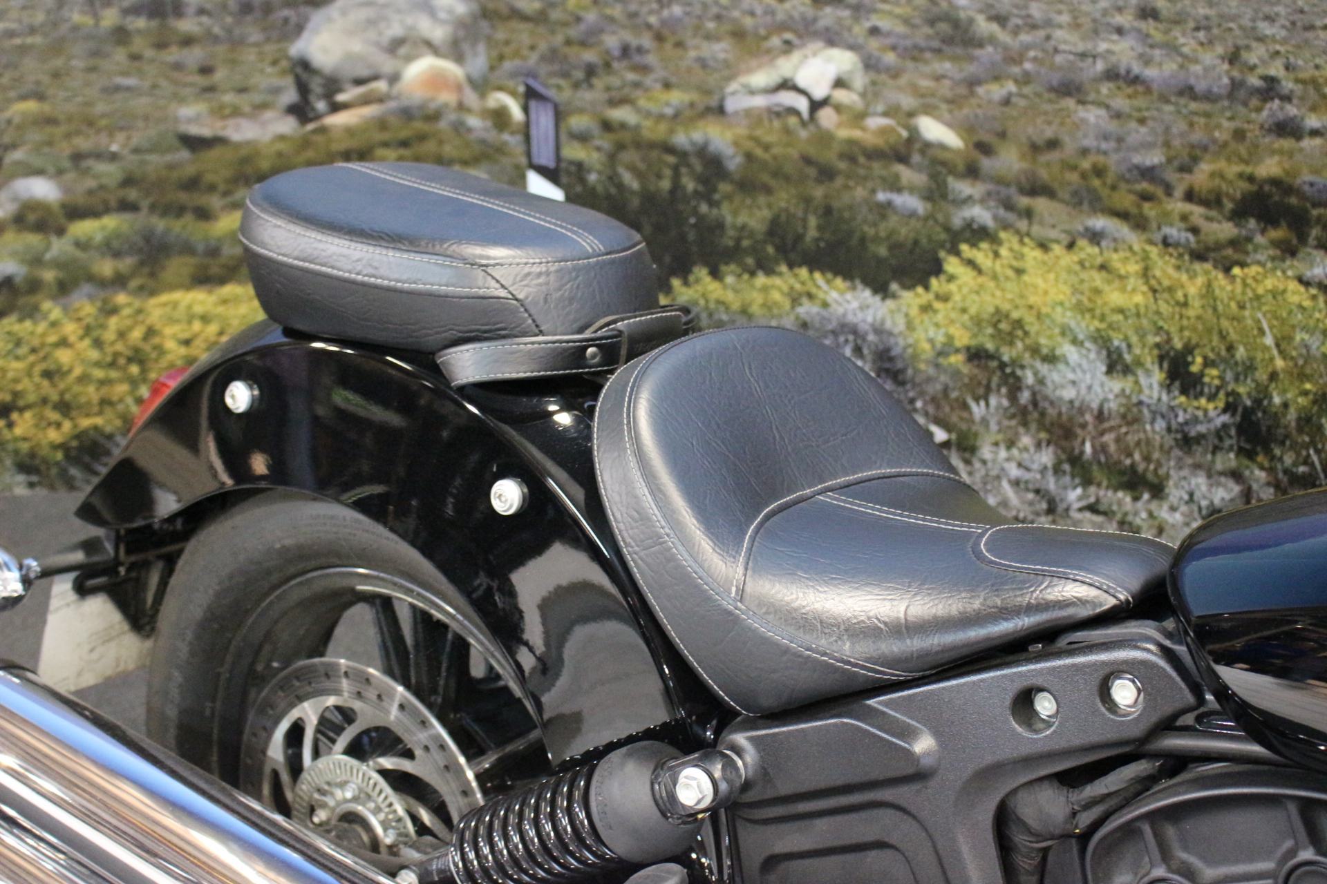 INDIAN SCOUT SIXTY NOIRE 2016 Véhicule de direction