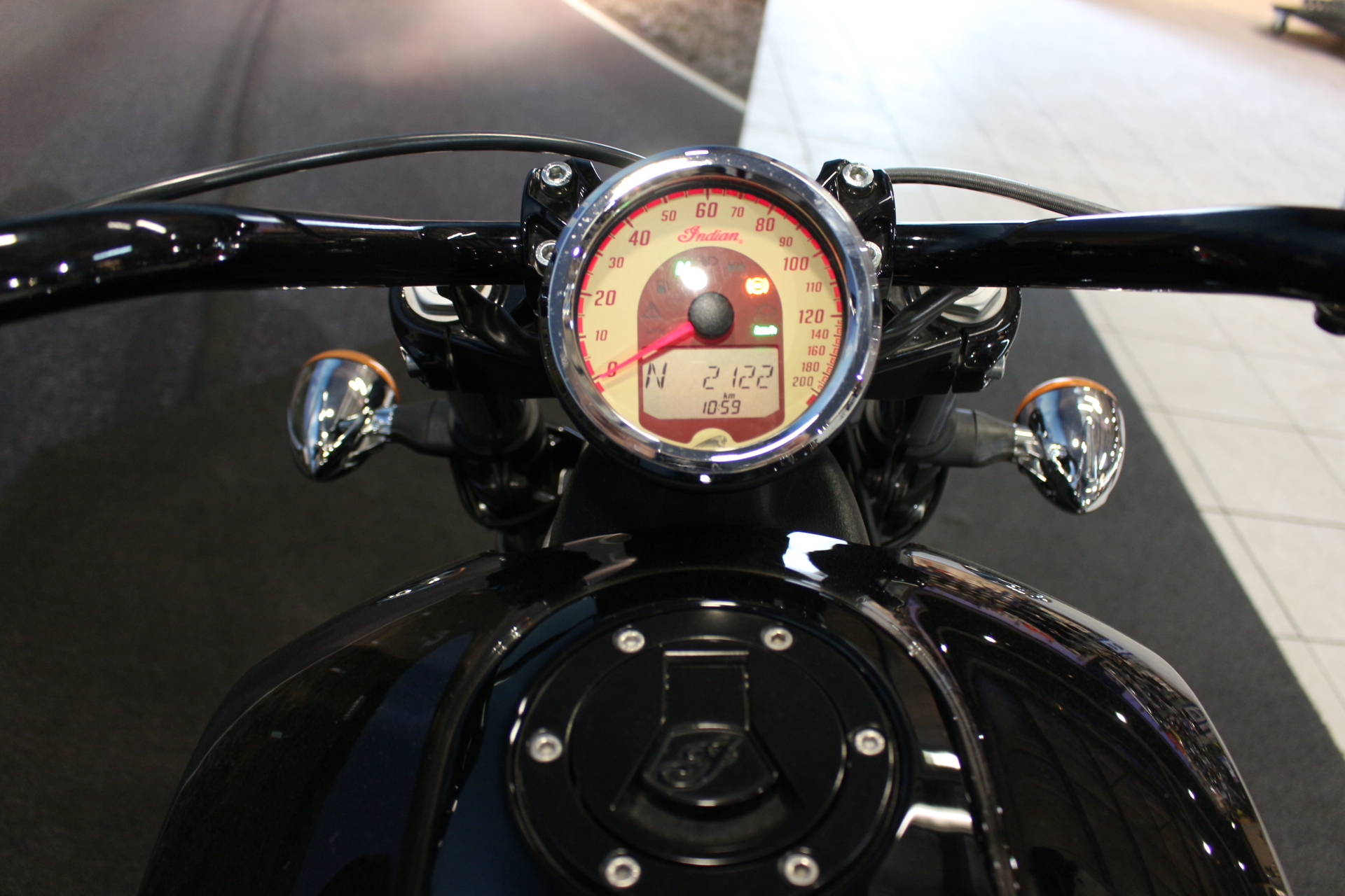 INDIAN SCOUT SIXTY NOIRE 2016 Véhicule de direction