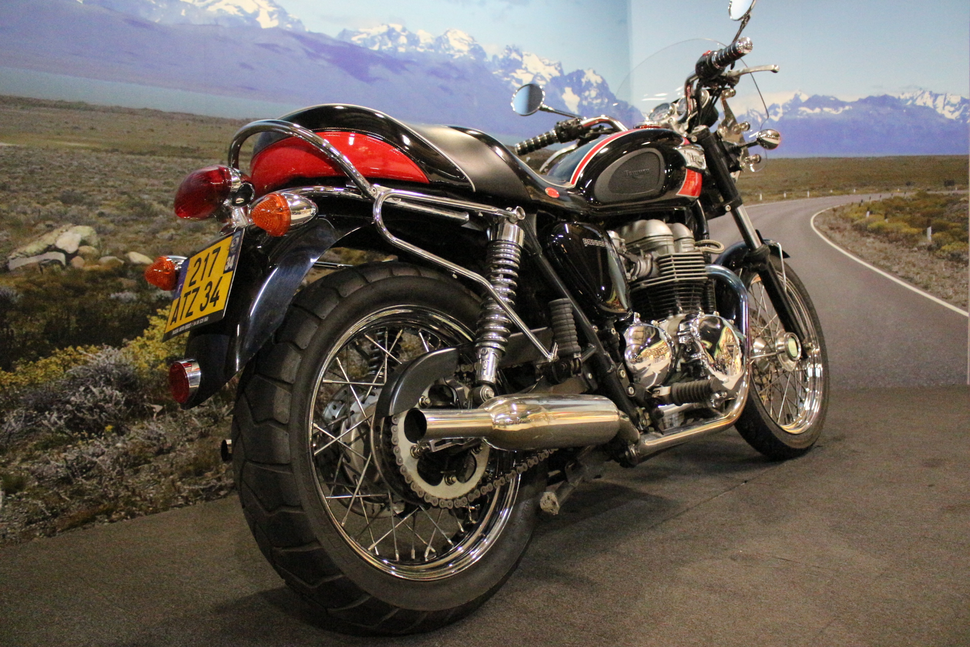 A VENDRE TRIUMPH T100 BONNEVILE NOIRE ROUGE 2006 OCCASION