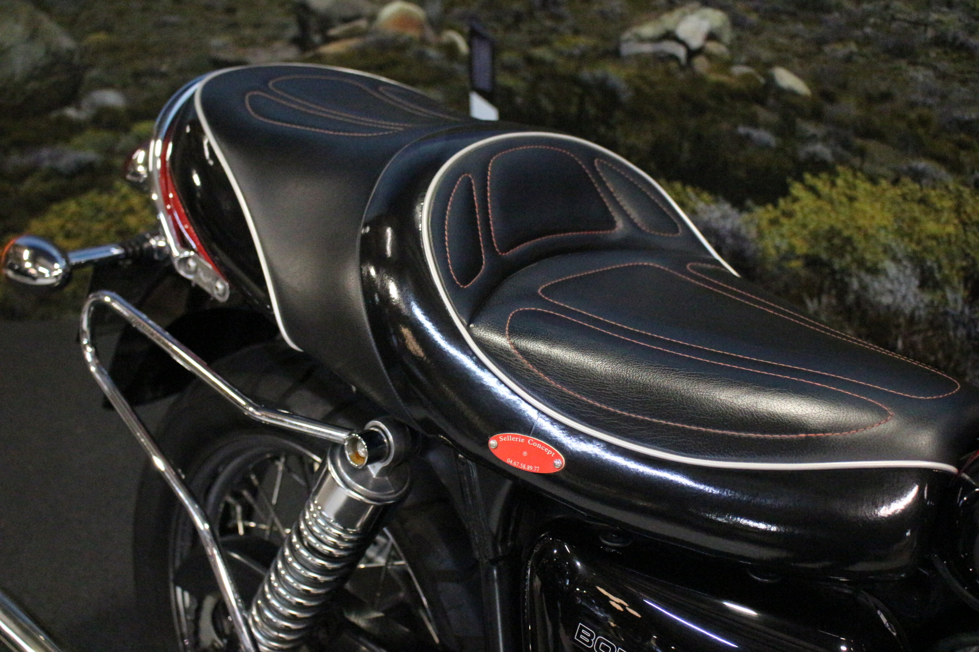 A VENDRE TRIUMPH T100 BONNEVILE NOIRE ROUGE 2006 OCCASION