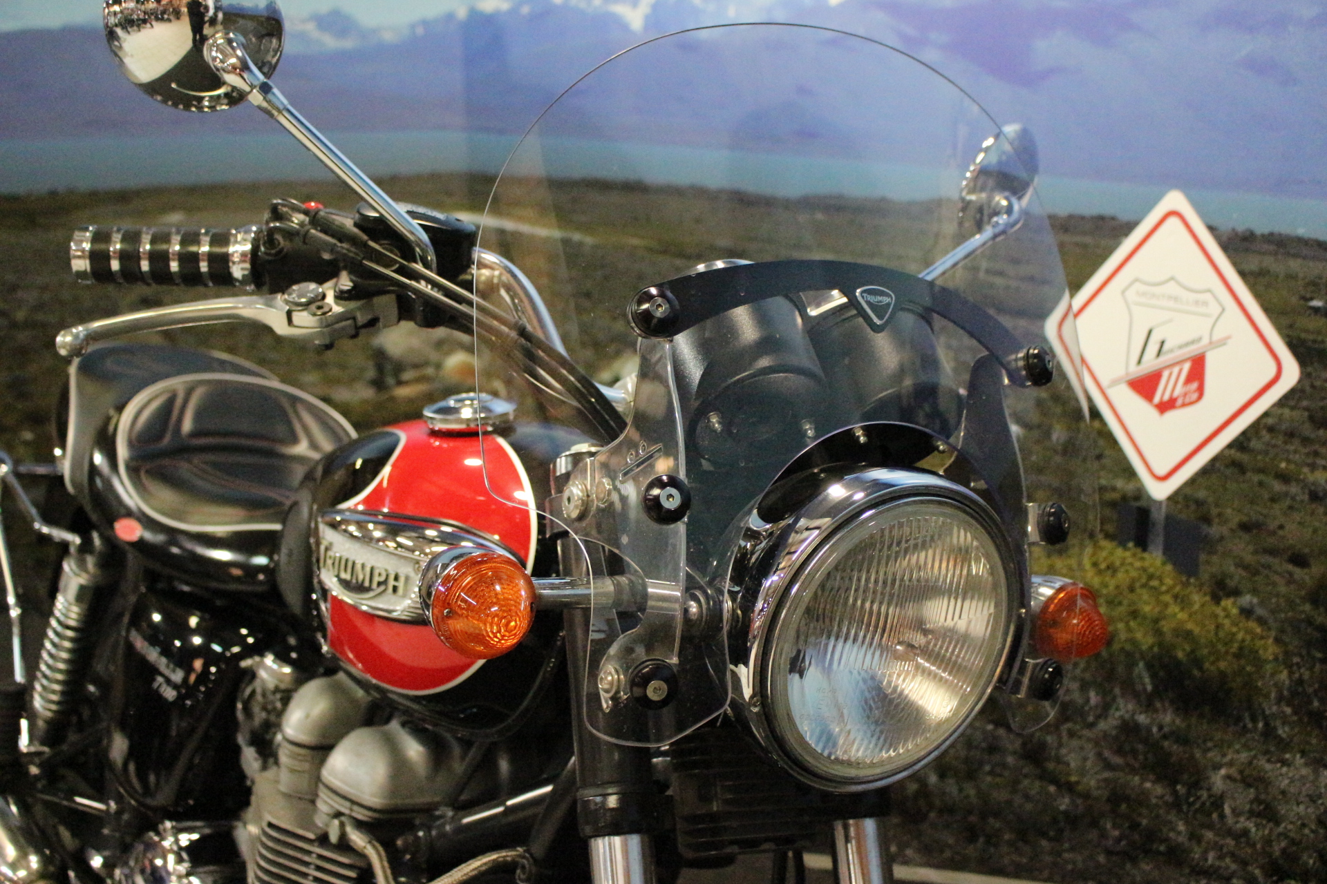 A VENDRE TRIUMPH T100 BONNEVILE NOIRE ROUGE 2006 OCCASION