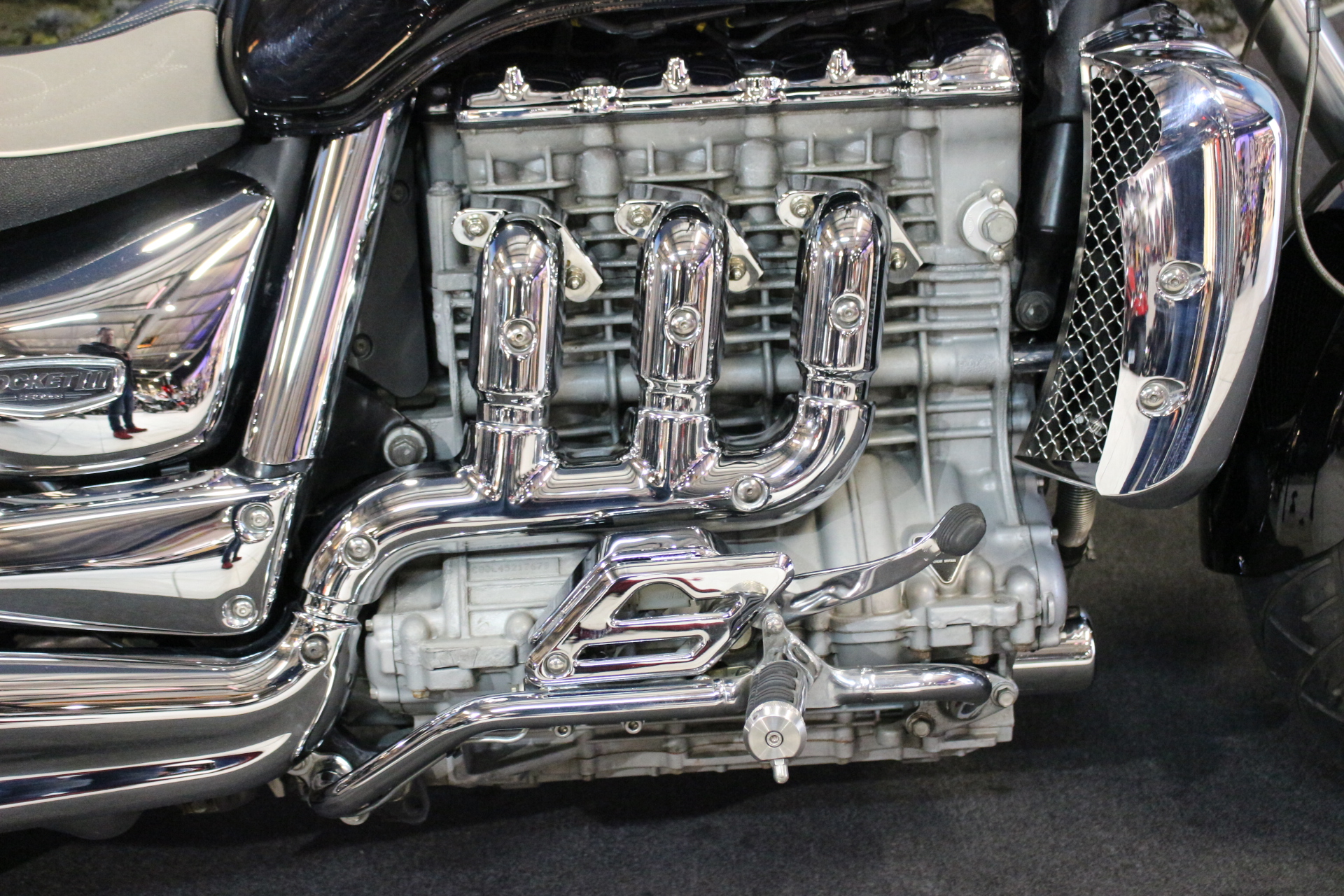 TRIUMPH ROCKET III NOIRE 2004 OCCASION