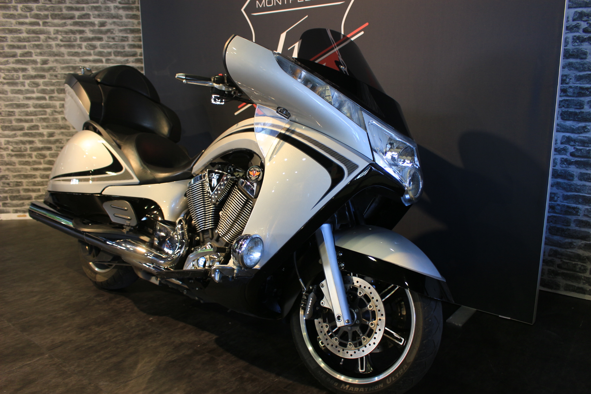 VICTORY VISION TOUR GRISE 2011 OCCASION