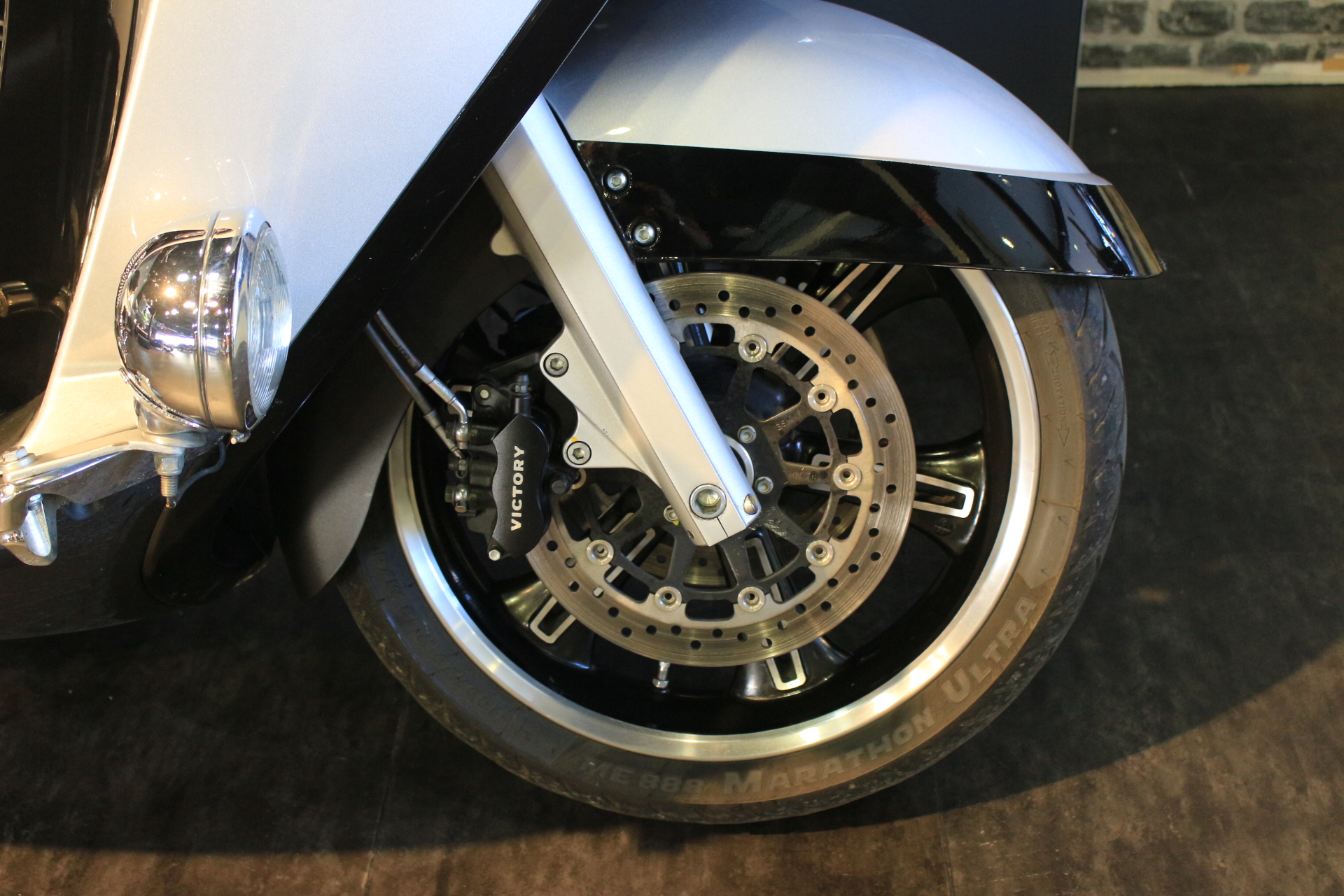 VICTORY VISION TOUR GRISE 2011 OCCASION