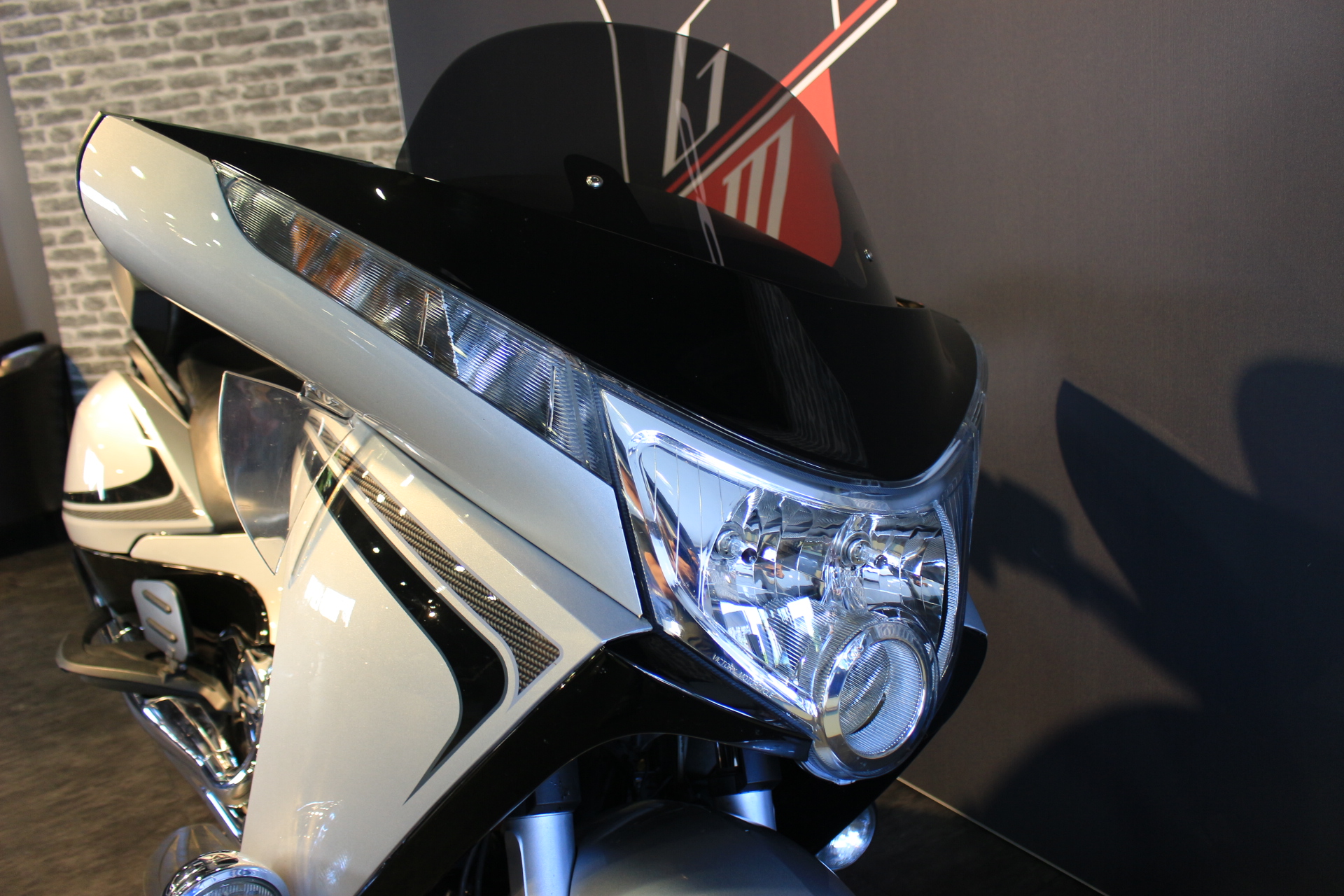 VICTORY VISION TOUR GRISE 2011 OCCASION