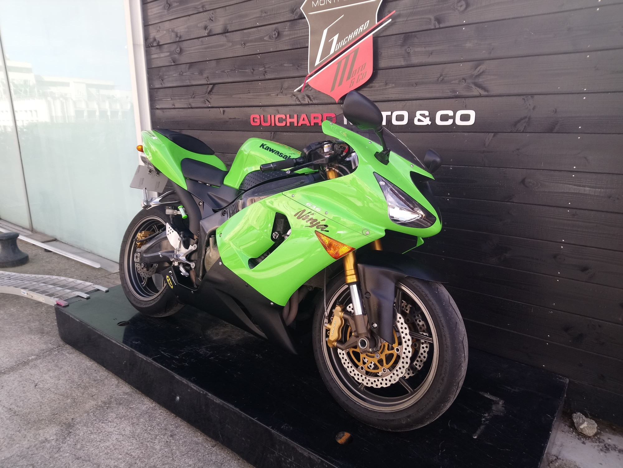MOTO OCCASION KAWASAKI NINJA ZX-6R GUICHARD MOTO MONTPELLIER