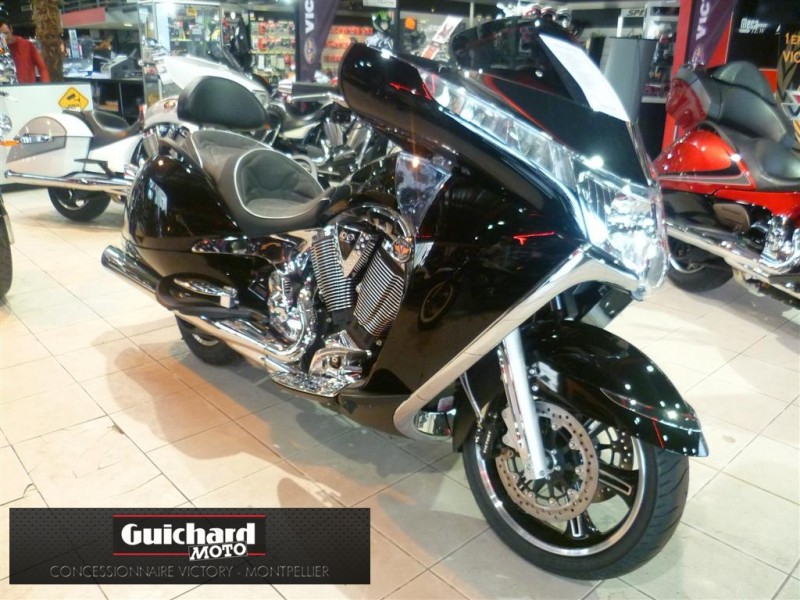 VICTORY VISION STREET BLACK & CHROME by Guichard Moto Montpellier Hérault 34