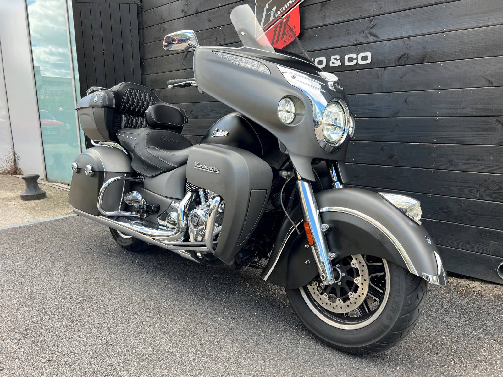 Indian Roadmaster Dark Horse 1890 Occasion Guichard Moto Montpellier Hérault 34 Gard 30