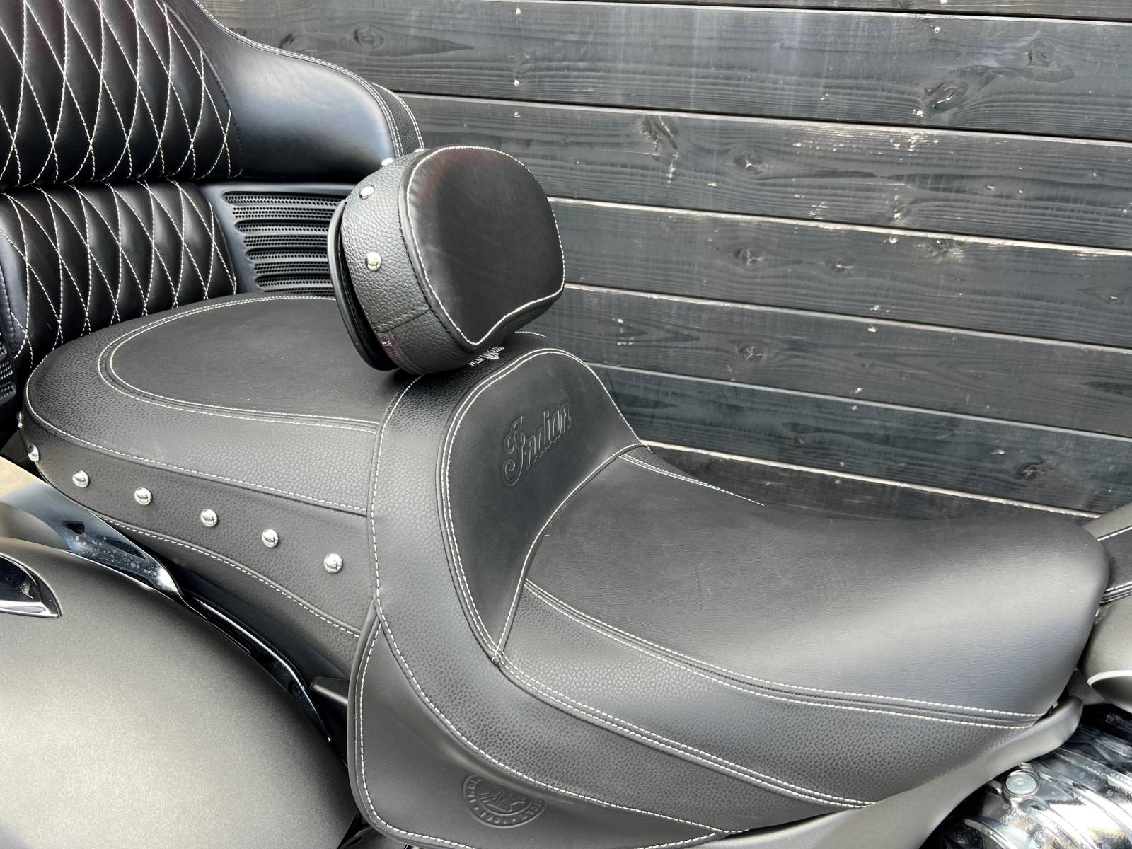 Indian Roadmaster Dark Horse 1890 Occasion Guichard Moto Montpellier Hérault 34 Gard 30