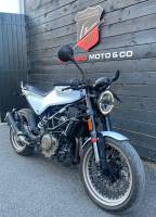 MOTO HUSQVARNA VITPILEN 401 D'OCCASION  VUE FACE AVANT À MONTPELLIER PROCHE DE SETE