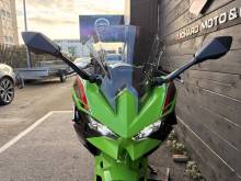 NINJA 500 SE OCCASION BON ETAT phares à leds proche 