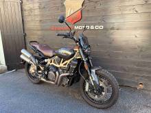 Indian FTR RALLY - 2023, réservoir carbone proche Montpellier Roadster à saisir